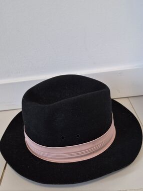 Classic Black Wool Fedora with Blush Pink Band - Women's Hat